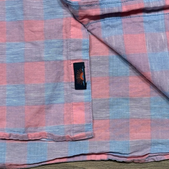 Faherty The Movement Shirt Sleeve Button Down in Pink/Blue Size Large - Picture 4 of 9